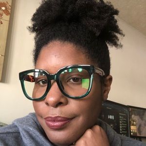 Meet your Posher, Meisha